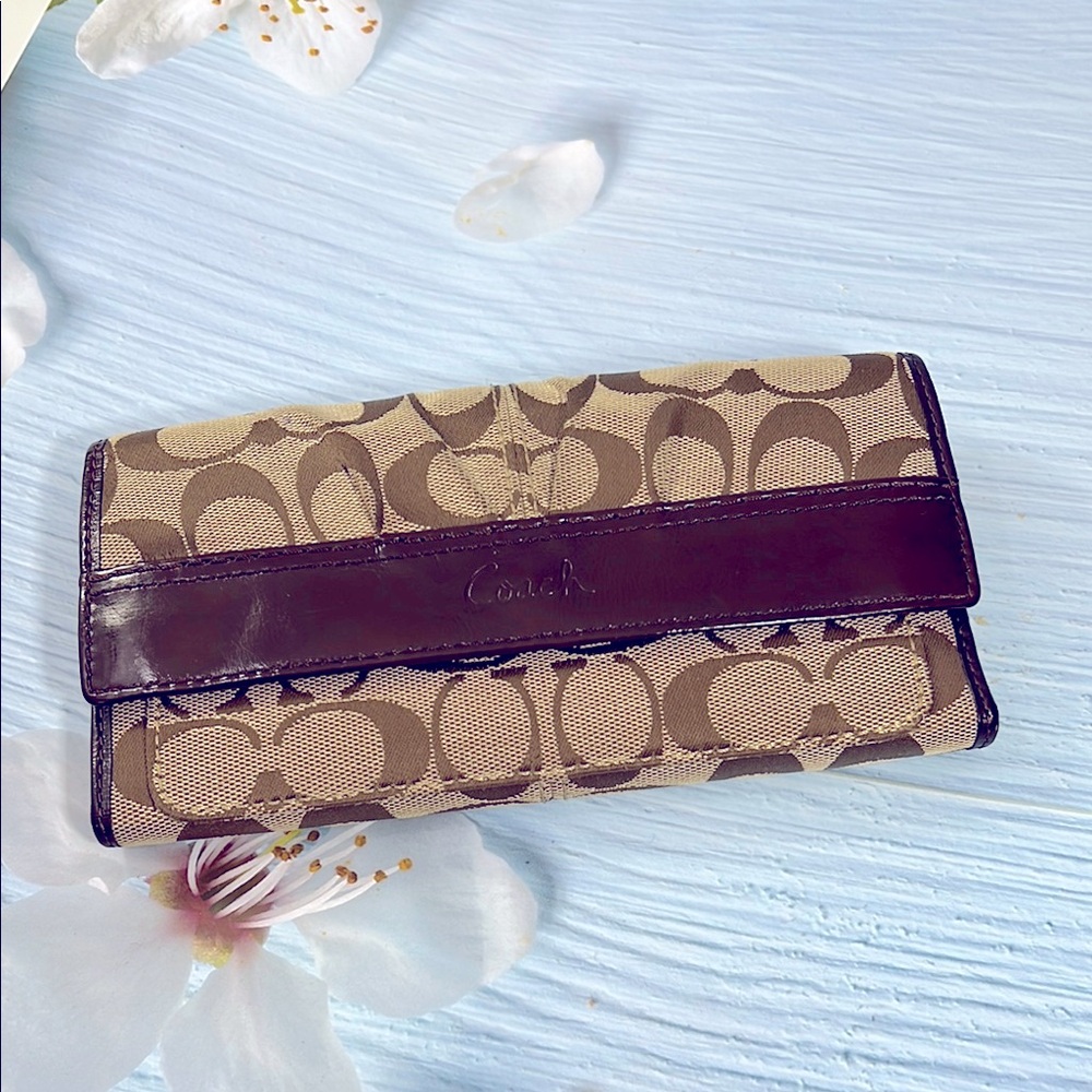 🌺 COACH TRIFOLD CANVAS BROWN AND TAN PLEATED WALLET